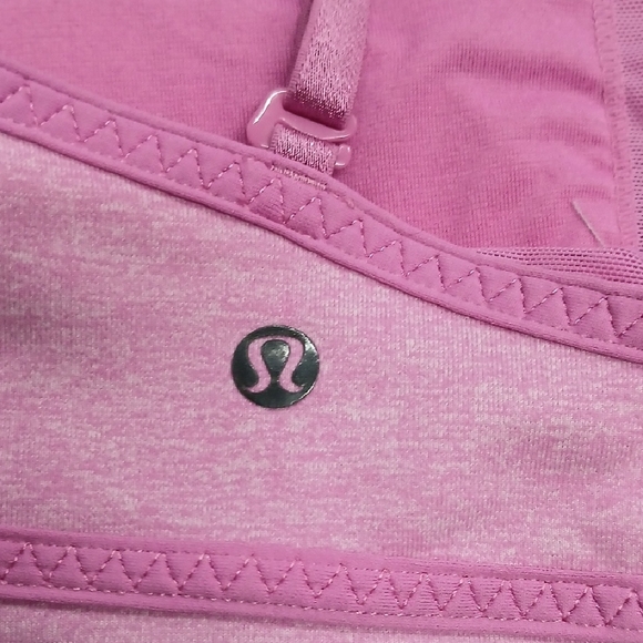 Lululemon Ariel Tank size 6 - Picture 6 of 7